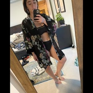 NWT Helena Quinn Black Floral Silk Kimono Cover Up